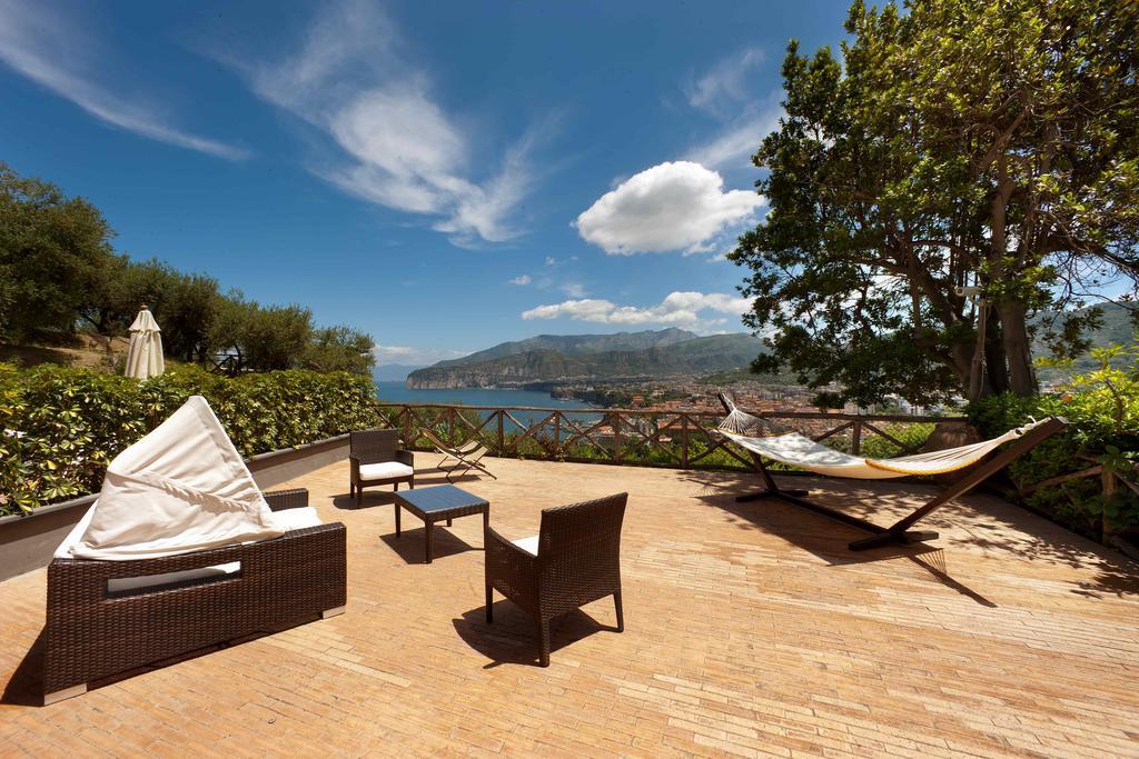 Hotel Bristol Sorrento Dış mekan fotoğraf