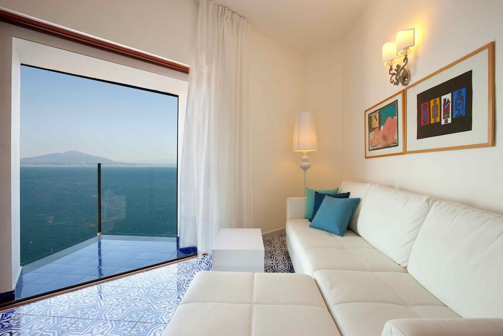 Hotel Bristol Sorrento Dış mekan fotoğraf