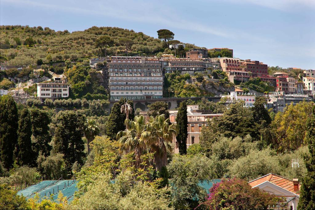 Hotel Bristol Sorrento Dış mekan fotoğraf