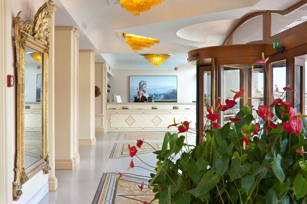 Hotel Bristol Sorrento Dış mekan fotoğraf