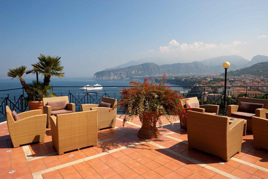 Hotel Bristol Sorrento Dış mekan fotoğraf