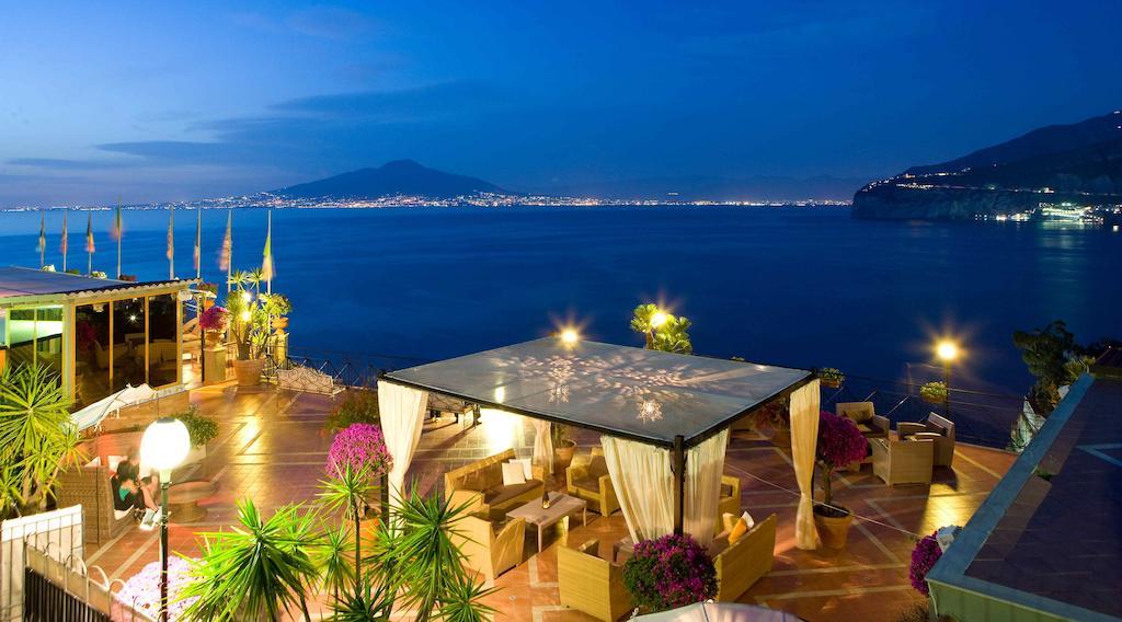 Hotel Bristol Sorrento Dış mekan fotoğraf