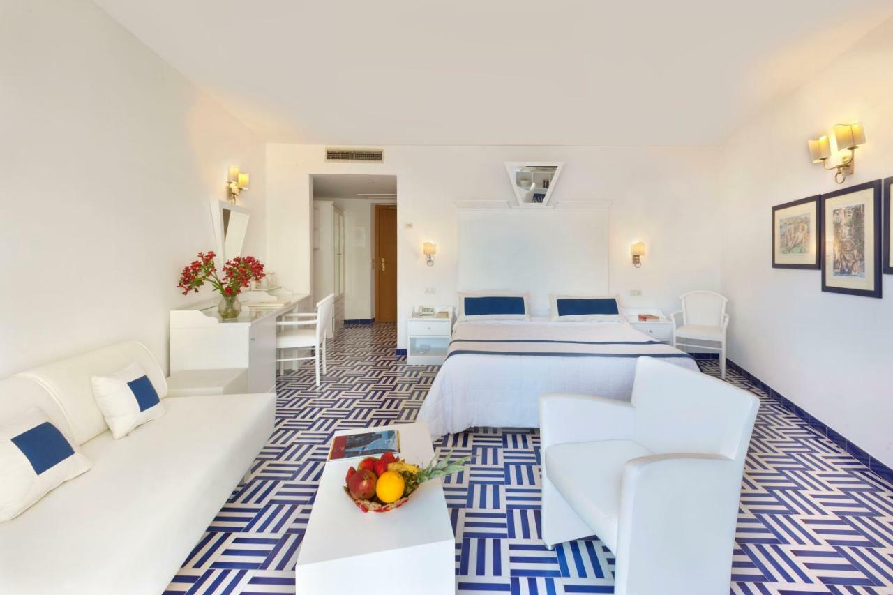Hotel Bristol Sorrento Dış mekan fotoğraf